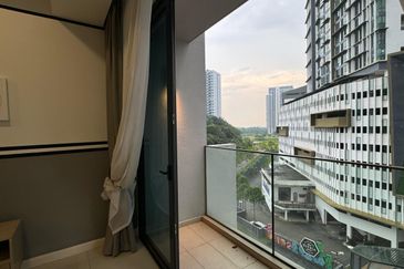 Grand Medini