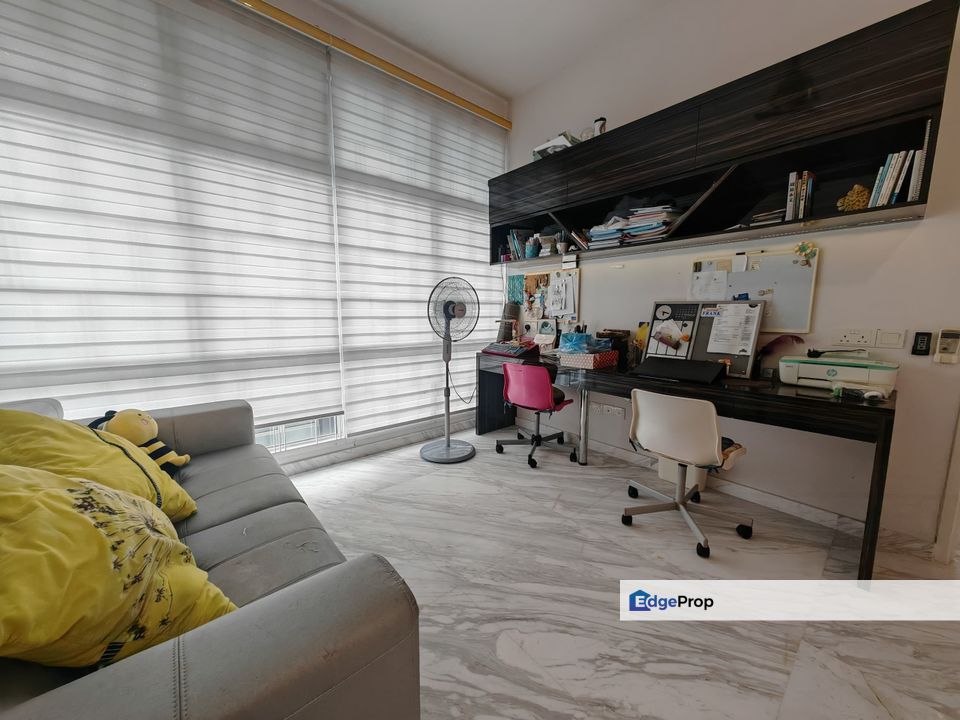 Nusa Sentral Nusas Sentrals, 2-Storey Terrace House
End Lot, GNG, Johor, 