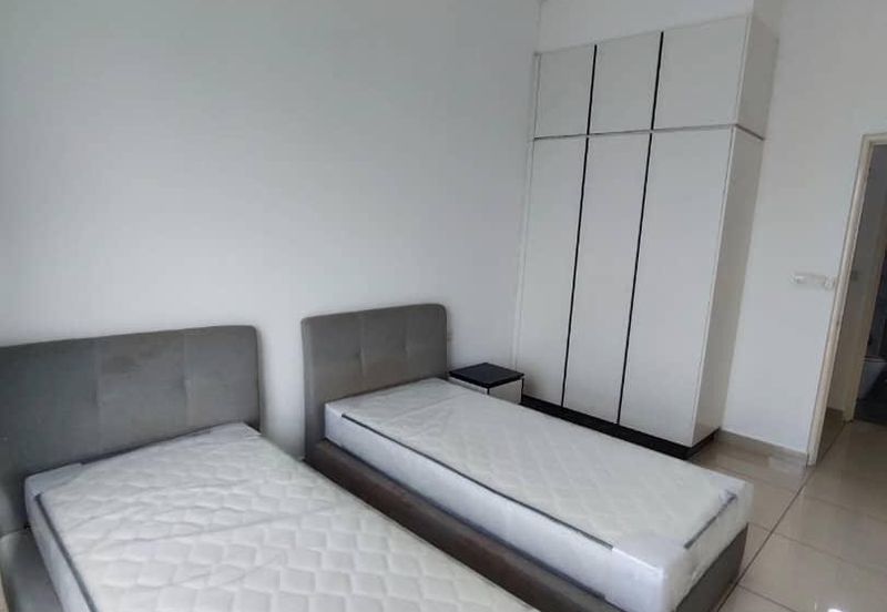 The Pinnacles (Pinnacle Tower)