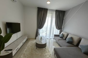 The M @ Medini Macrolink