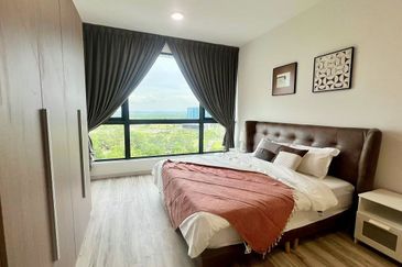 The M @ Medini Macrolink