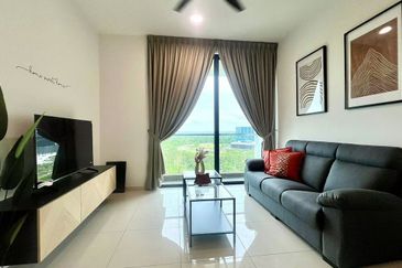 The M @ Medini Macrolink