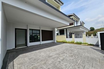 Taman Impian Emas (honeydale Residence)
