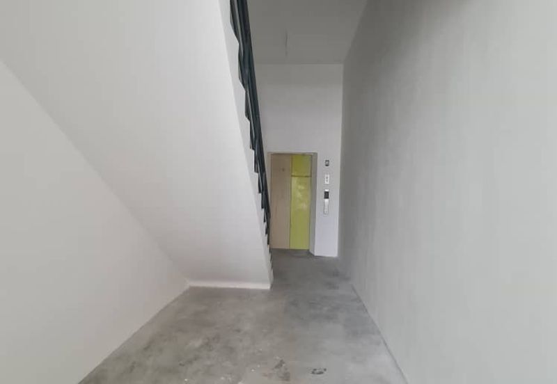 Crest @ Austin Emerald 1