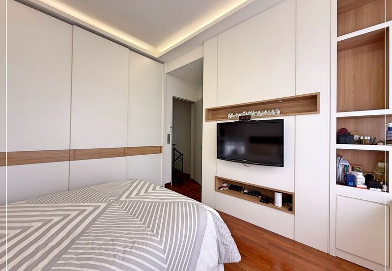 The Canal Garden South, Horizon Hills