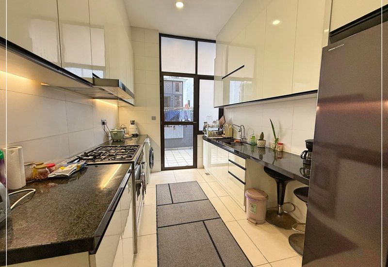 The Canal Garden South, Horizon Hills