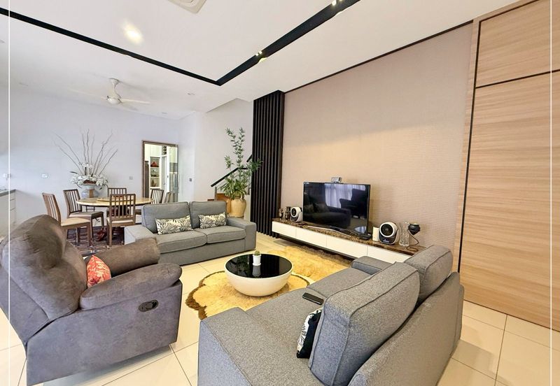 The Canal Garden South, Horizon Hills