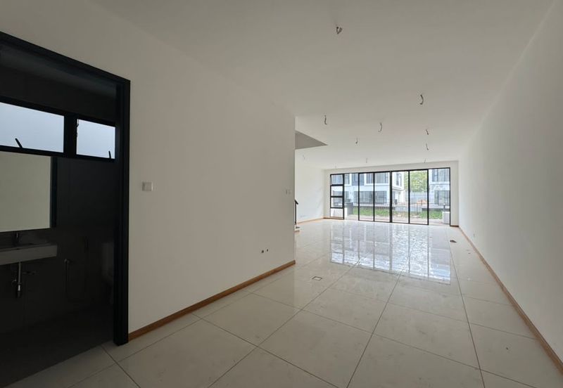 Senibong Cove Waterway Residences