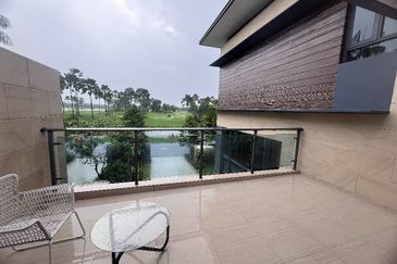 Golf & Resort Forest City, Fringe Villa