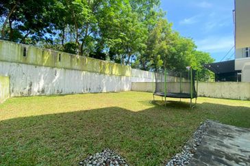 Emerald Bay @ Puteri harbour