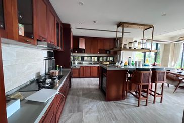 Anise Pearl @ Forest City