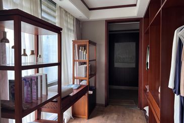 Anise Pearl @ Forest City