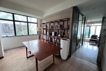 Anise Pearl @ Forest City