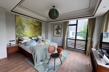 Anise Pearl @ Forest City