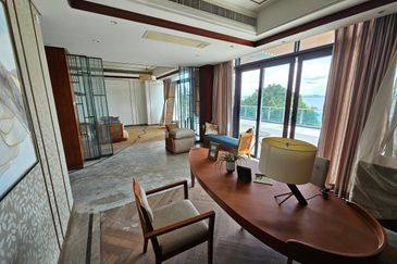 Anise Pearl @ Forest City