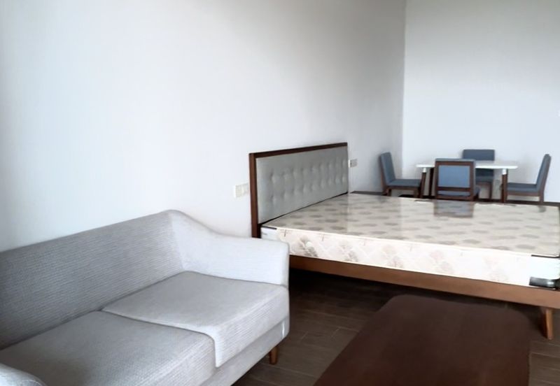 Carnelian Tower Forest City