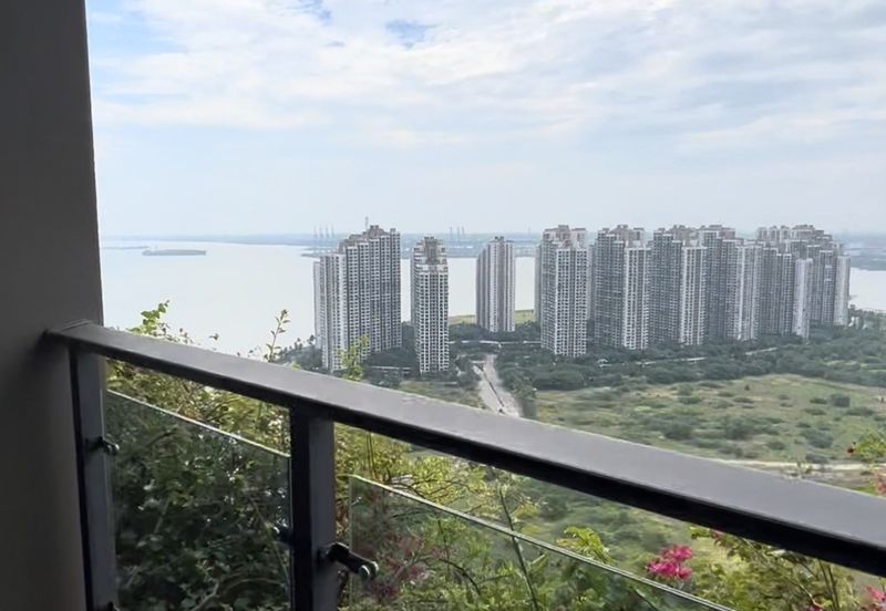 Carnelian Tower Forest City