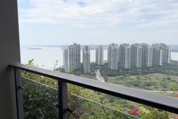 Carnelian Tower Forest City