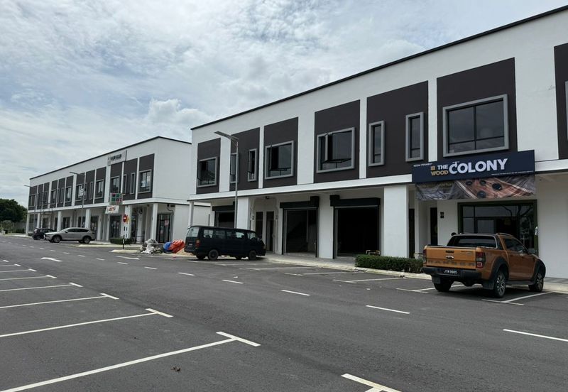 Eco Tropics Ecos Tropics, Facing main road, Endlot, Unblock view 