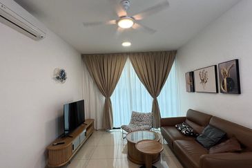 The M @ Medini Macrolink