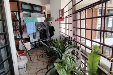 Tanjung Puteri Condominium