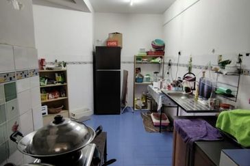 Tanjung Puteri Condominium