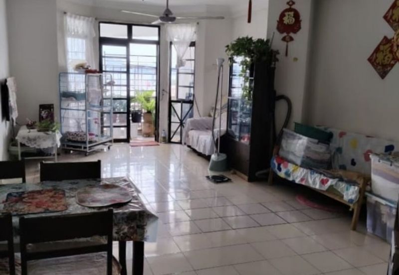 Tanjung Puteri Condominium