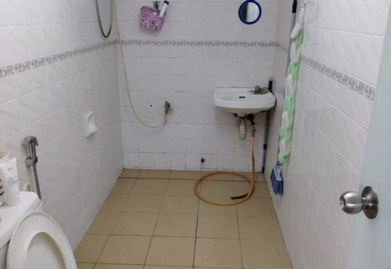 Tanjung Puteri Condominium