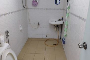 Tanjung Puteri Condominium