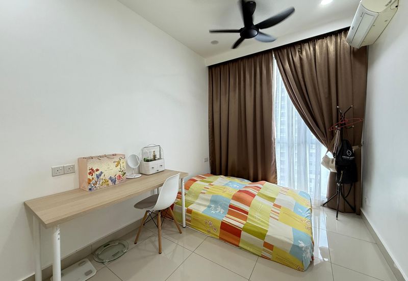 Meridin Bayvue Apartment