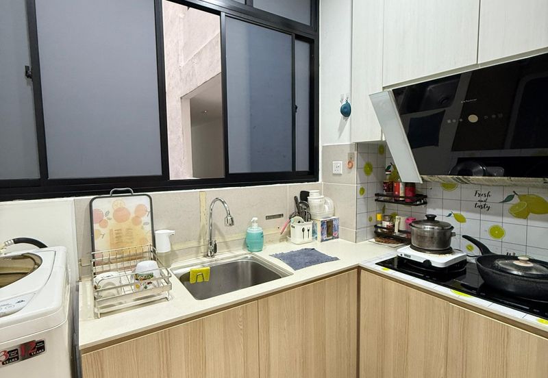 Meridin Bayvue Apartment