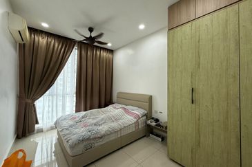 Meridin Bayvue Apartment