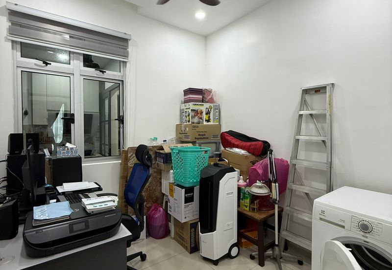 Meridin Bayvue Apartment