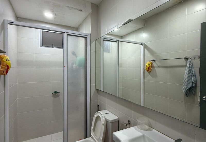 Meridin Bayvue Apartment