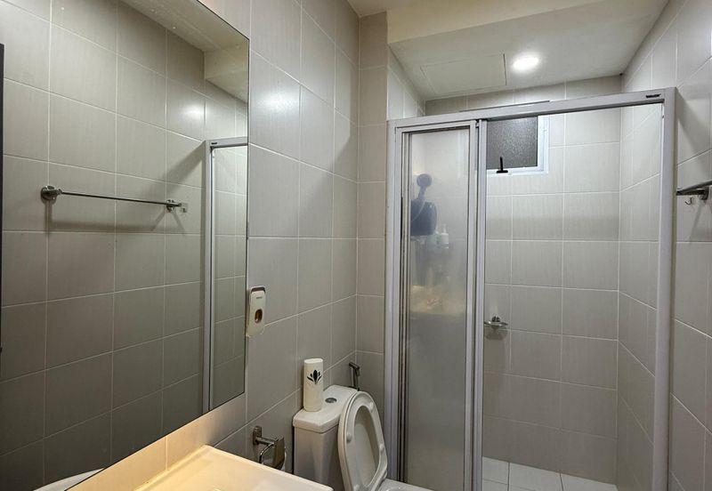 Meridin Bayvue Apartment