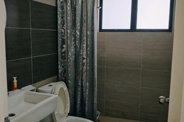 Ujana Executive Apartment