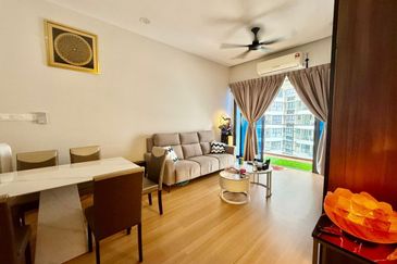 Baypoint @ Country Garden Danga Bay