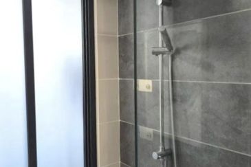 Almas Suites @ Puteri Harbour