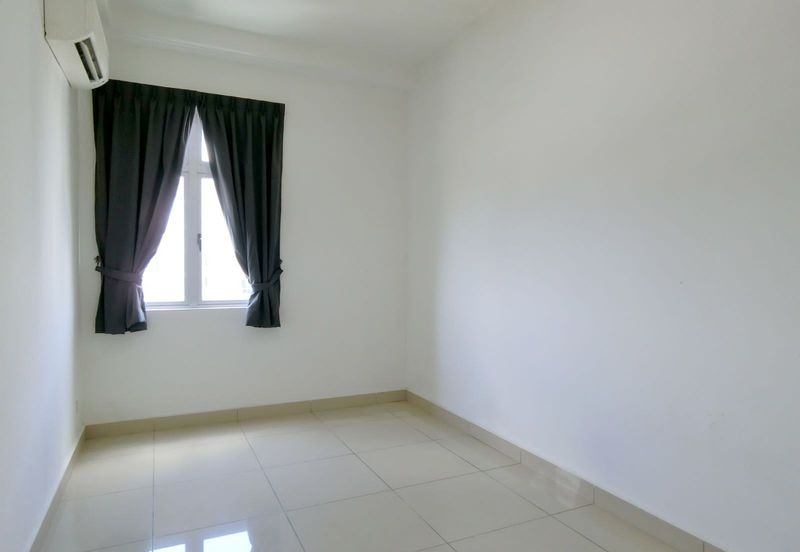 Meridin Bayvue Apartment