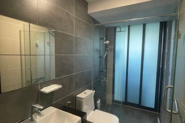 Almas Suites @ Puteri Harbour