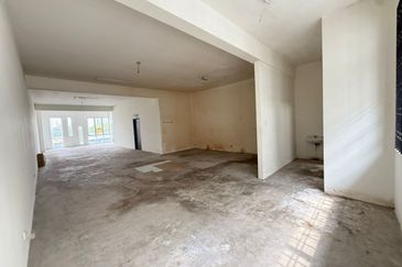 Kota Putri Kota Putris 4 Storey Shoplot 