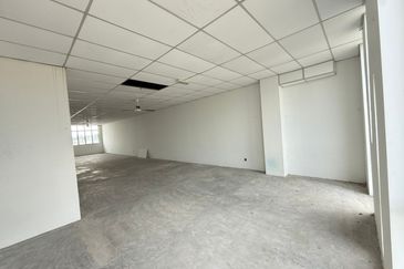 Kota Putri Kota Putris 4 Storey Shoplot 