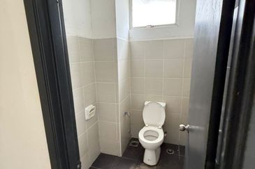 Kota Putri Kota Putris 4 Storey Shoplot 