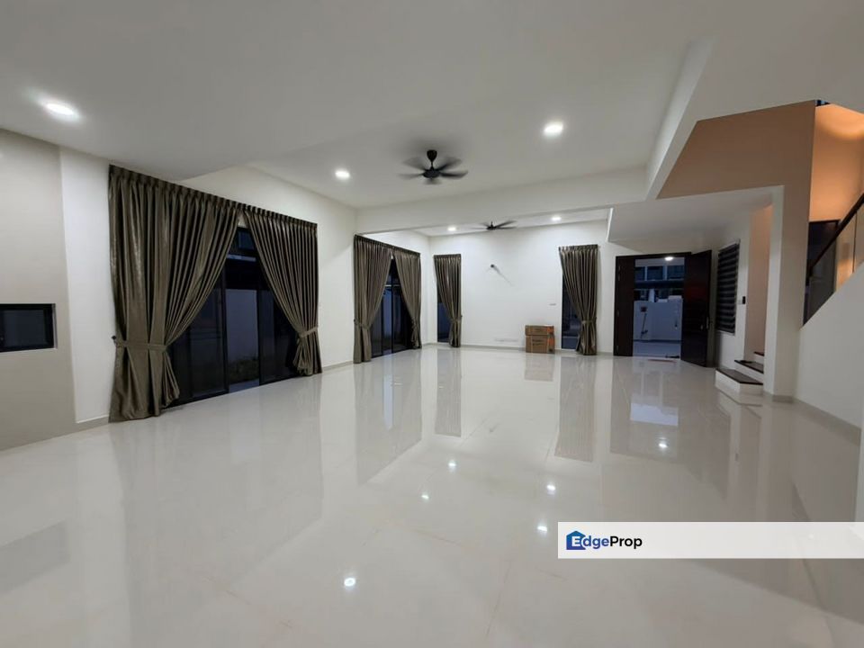 Danga Sutera Dangas Suteras, GNG, Brand New Unit , Johor, Skudai