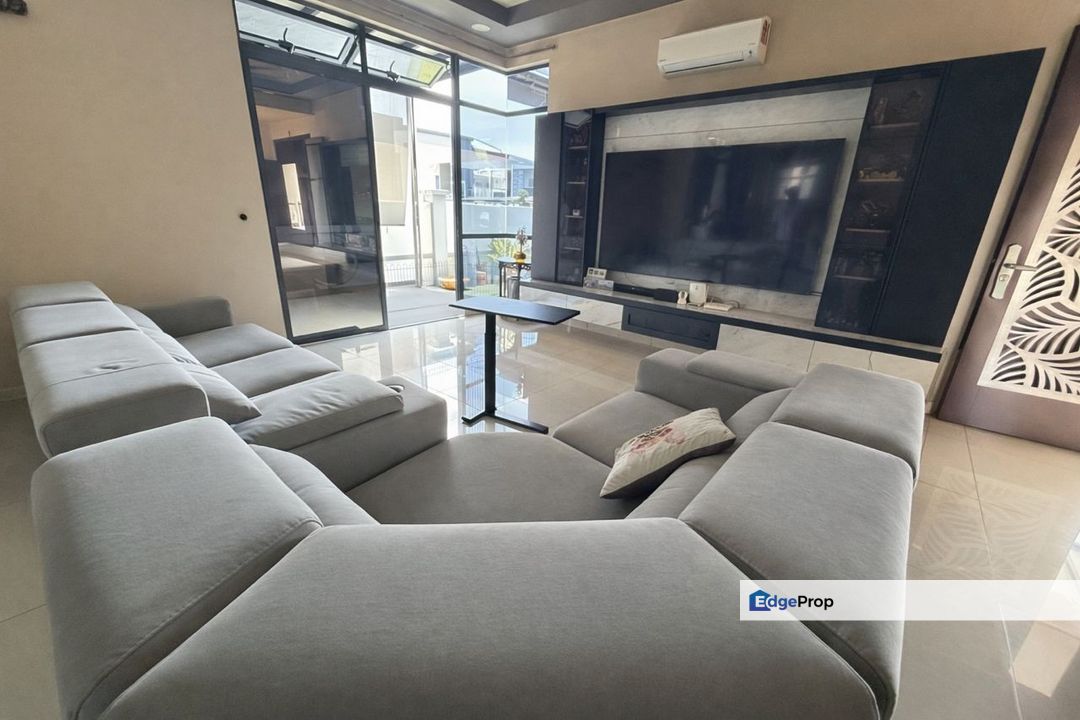 The Woodlands Horizons Hills Thes Woodlands Horizons Hills, GNG, Spacious layout with Semi-D feel, Johor, Gelang Patah