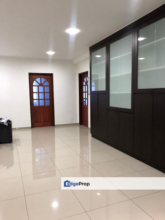 Taman Johor Jaya, Johor Bahru, Johor, 3 Storey Shop Lot 22x70