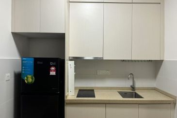 The M @ Medini Macrolink