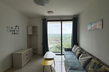 The M @ Medini Macrolink