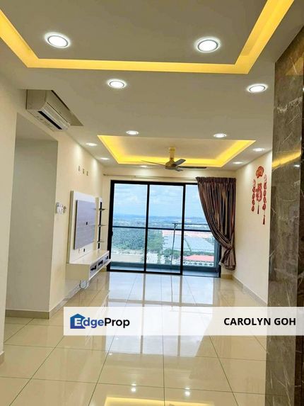 The Raffles Suites @ Bandar Uda Utama Condominium / 3 Bedrooms / Partial Furnished, Johor, Skudai