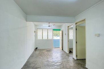 Flat Taman Ungku Tun Aminah